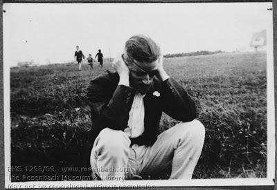 EMS 1293/09.  Unknown photographer.  James Joyce.  [South of France:1922?]